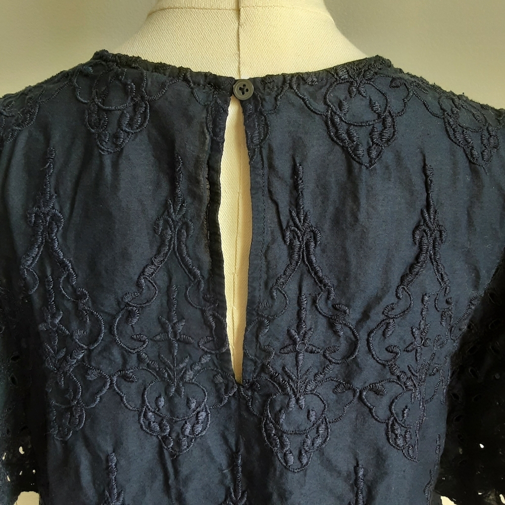 GAP - Picture 6 of 8